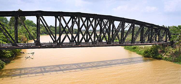 Pinang Tunggal railway bridge